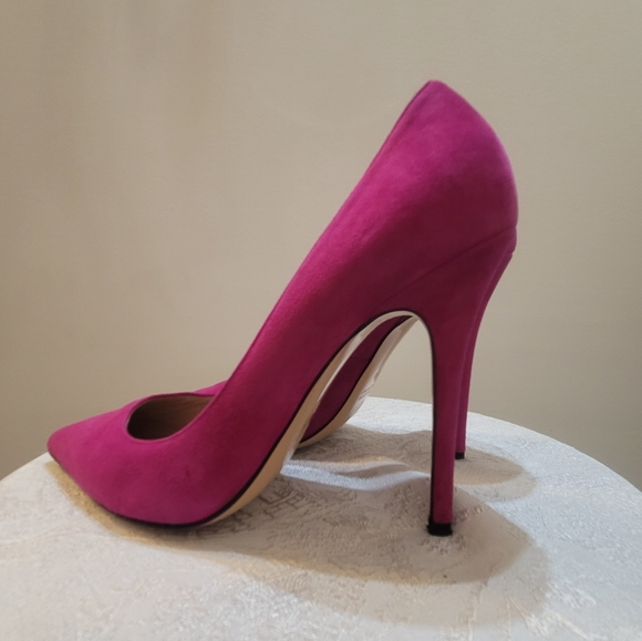 Hot pink, genuine leather suede, pointed toe high heel pumps - Picture 5 of 9